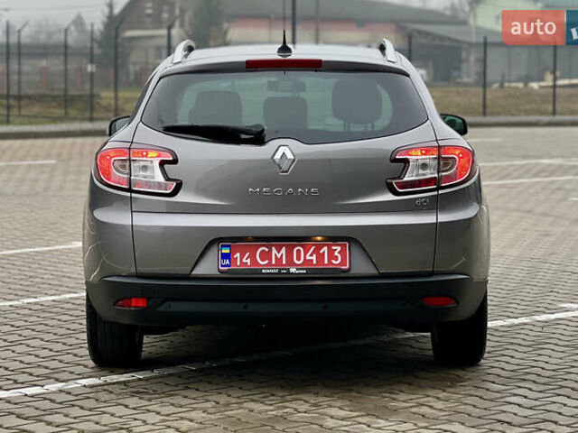 Бежевий Рено Меган, об'ємом двигуна 1.46 л та пробігом 135 тис. км за 7850 $, фото 14 на Automoto.ua