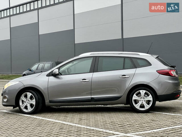 Бежевий Рено Меган, об'ємом двигуна 1.46 л та пробігом 135 тис. км за 7850 $, фото 11 на Automoto.ua