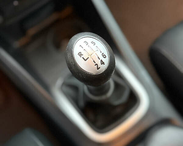 Бежевый Рено Меган, объемом двигателя 1.6 л и пробегом 289 тыс. км за 6700 $, фото 17 на Automoto.ua