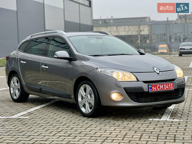 Бежевий Рено Меган, об'ємом двигуна 1.46 л та пробігом 135 тис. км за 7850 $, фото 24 на Automoto.ua