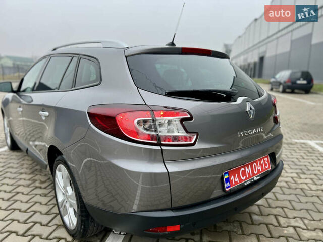Бежевий Рено Меган, об'ємом двигуна 1.46 л та пробігом 135 тис. км за 7850 $, фото 35 на Automoto.ua