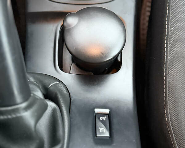 Бежевий Рено Меган, об'ємом двигуна 1.6 л та пробігом 289 тис. км за 6300 $, фото 19 на Automoto.ua