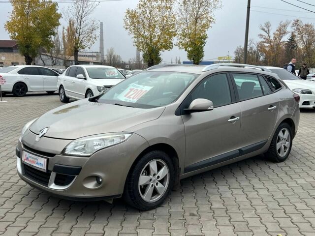 Бежевый Рено Меган, объемом двигателя 1.5 л и пробегом 211 тыс. км за 7400 $, фото 2 на Automoto.ua