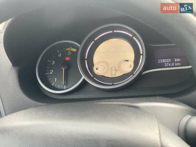 Бежевий Рено Меган, об'ємом двигуна 1.5 л та пробігом 233 тис. км за 7750 $, фото 21 на Automoto.ua