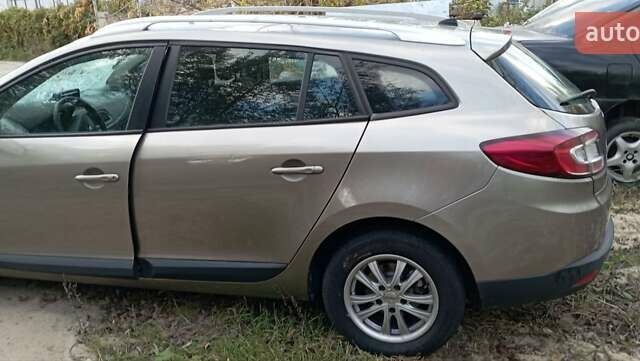 Бежевий Рено Меган, об'ємом двигуна 1.5 л та пробігом 280 тис. км за 3000 $, фото 7 на Automoto.ua