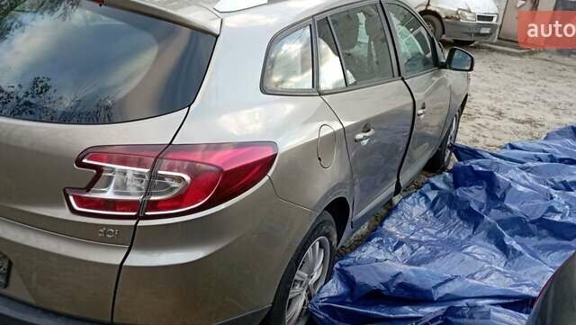 Бежевий Рено Меган, об'ємом двигуна 1.5 л та пробігом 280 тис. км за 3000 $, фото 4 на Automoto.ua