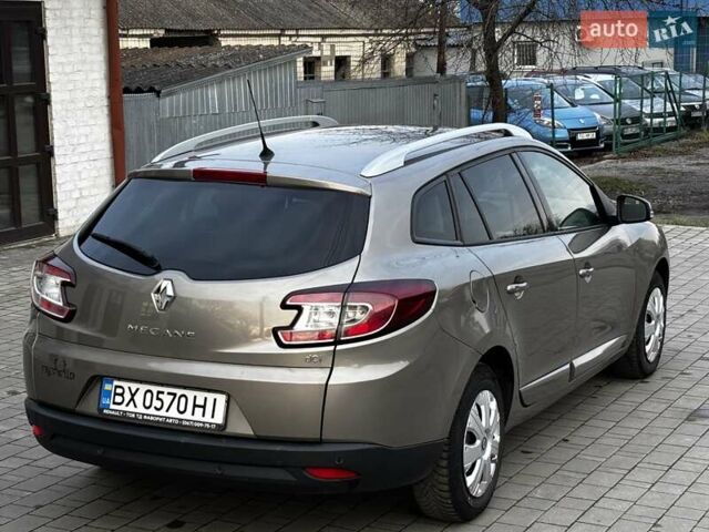 Бежевый Рено Меган, объемом двигателя 1.46 л и пробегом 201 тыс. км за 7399 $, фото 14 на Automoto.ua