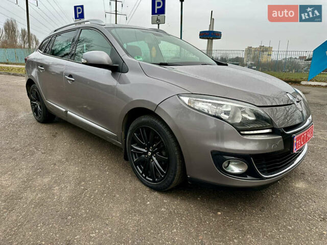 Бежевый Рено Меган, объемом двигателя 1.5 л и пробегом 223 тыс. км за 7800 $, фото 2 на Automoto.ua