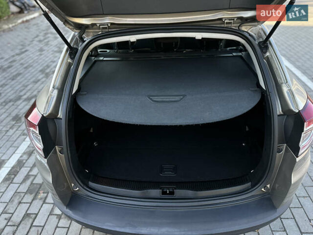 Бежевый Рено Меган, объемом двигателя 1.5 л и пробегом 246 тыс. км за 8200 $, фото 35 на Automoto.ua