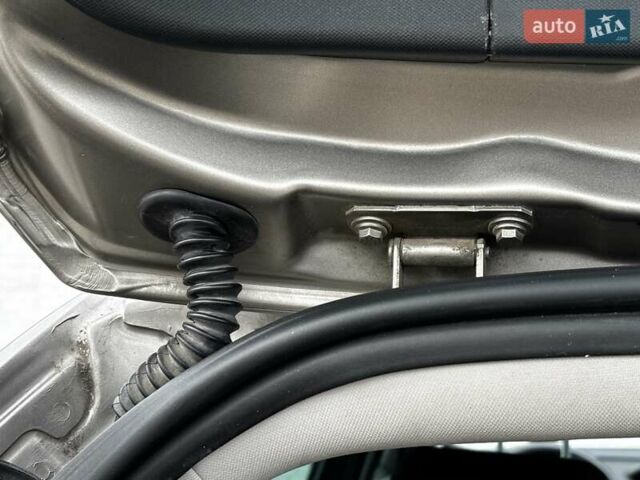 Бежевый Рено Меган, объемом двигателя 1.46 л и пробегом 201 тыс. км за 7399 $, фото 52 на Automoto.ua