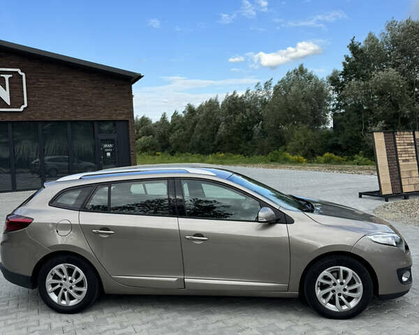 Бежевий Рено Меган, об'ємом двигуна 1.5 л та пробігом 299 тис. км за 6950 $, фото 1 на Automoto.ua