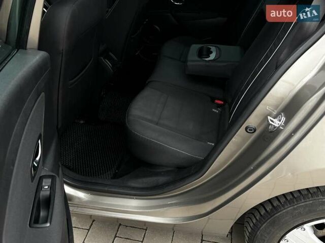 Бежевый Рено Меган, объемом двигателя 1.46 л и пробегом 201 тыс. км за 7399 $, фото 60 на Automoto.ua