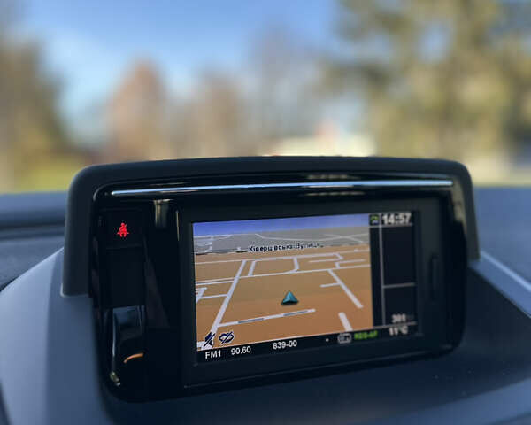 Бежевый Рено Меган, объемом двигателя 1.5 л и пробегом 246 тыс. км за 8200 $, фото 23 на Automoto.ua