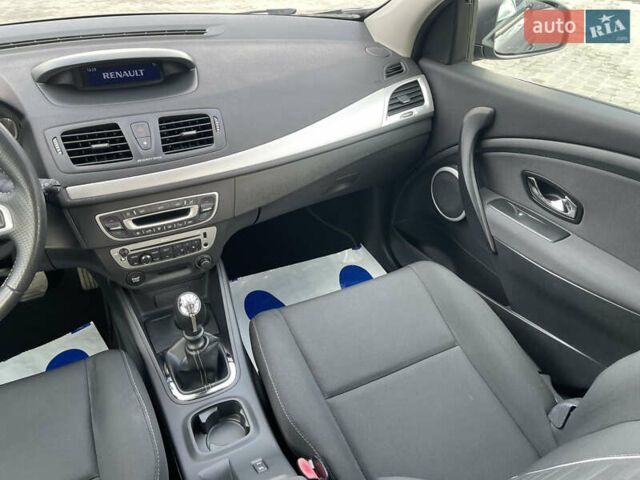 Бежевый Рено Меган, объемом двигателя 1.5 л и пробегом 91 тыс. км за 11700 $, фото 14 на Automoto.ua