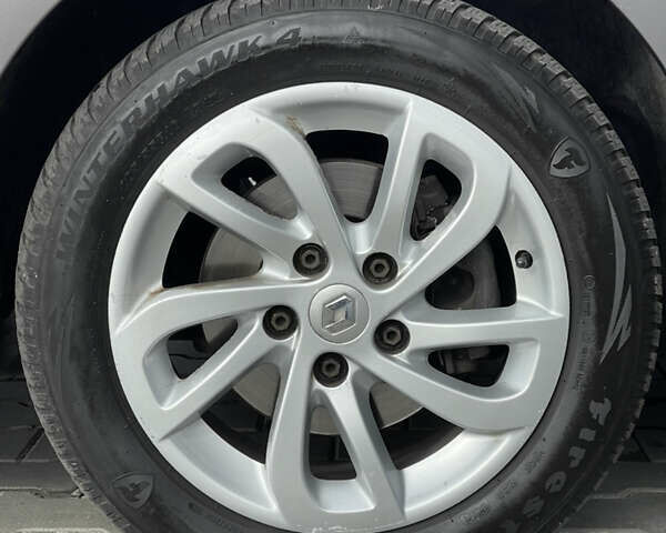 Бежевый Рено Меган, объемом двигателя 1.5 л и пробегом 91 тыс. км за 11700 $, фото 27 на Automoto.ua