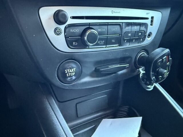 Бежевый Рено Меган, объемом двигателя 1.5 л и пробегом 235 тыс. км за 6999 $, фото 19 на Automoto.ua