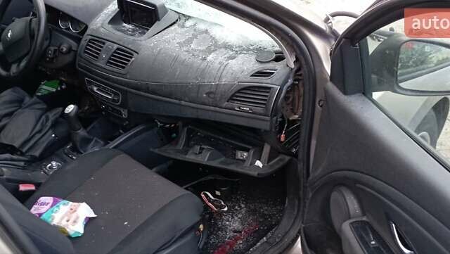 Бежевий Рено Меган, об'ємом двигуна 1.5 л та пробігом 280 тис. км за 3000 $, фото 1 на Automoto.ua