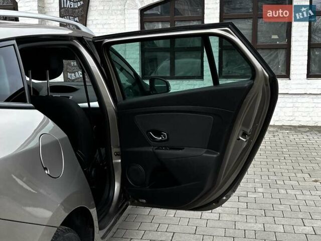 Бежевый Рено Меган, объемом двигателя 1.46 л и пробегом 201 тыс. км за 7399 $, фото 61 на Automoto.ua