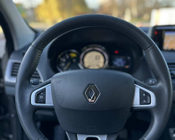 Бежевый Рено Меган, объемом двигателя 1.5 л и пробегом 246 тыс. км за 8200 $, фото 21 на Automoto.ua