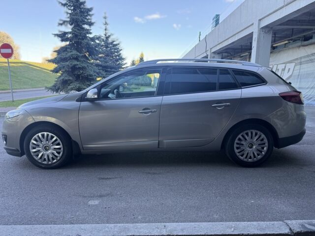 Бежевый Рено Меган, объемом двигателя 1.5 л и пробегом 235 тыс. км за 6999 $, фото 3 на Automoto.ua