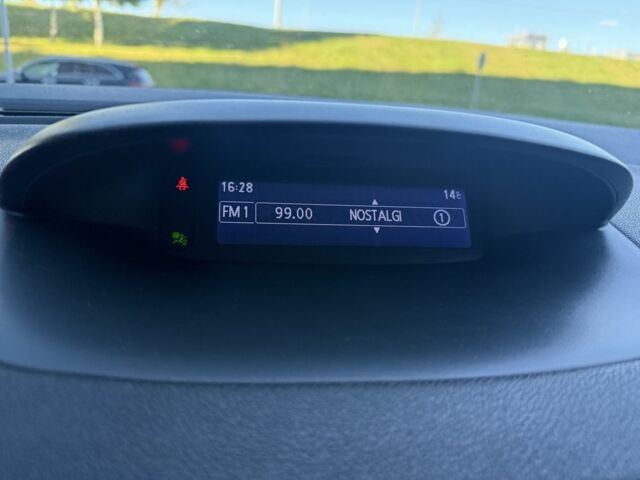 Бежевый Рено Меган, объемом двигателя 1.5 л и пробегом 235 тыс. км за 6999 $, фото 18 на Automoto.ua