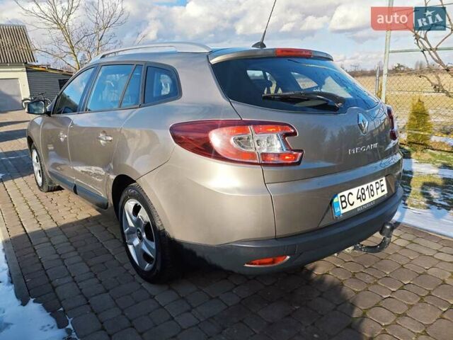 Бежевий Рено Меган, об'ємом двигуна 1.46 л та пробігом 243 тис. км за 6700 $, фото 5 на Automoto.ua