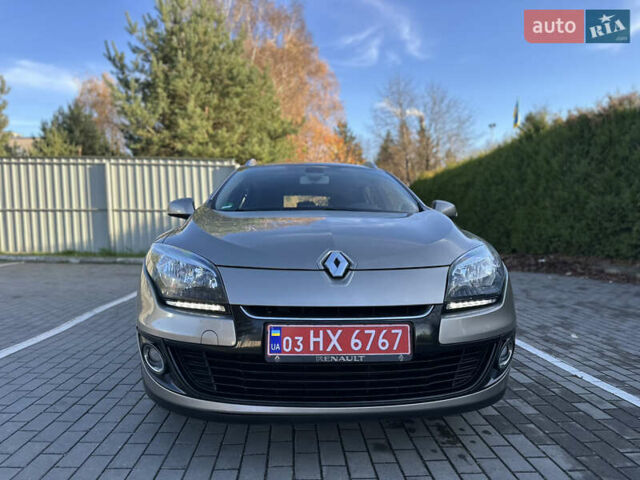 Бежевый Рено Меган, объемом двигателя 1.5 л и пробегом 246 тыс. км за 8200 $, фото 5 на Automoto.ua