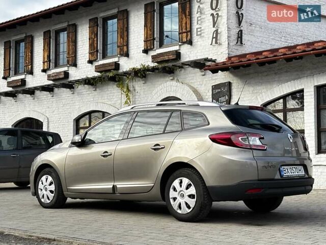 Бежевый Рено Меган, объемом двигателя 1.46 л и пробегом 201 тыс. км за 7399 $, фото 31 на Automoto.ua