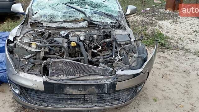 Бежевий Рено Меган, об'ємом двигуна 1.5 л та пробігом 280 тис. км за 3000 $, фото 12 на Automoto.ua