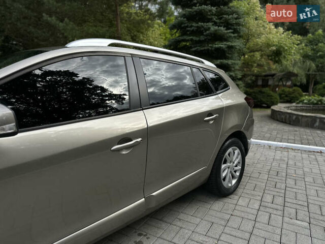 Бежевый Рено Меган, объемом двигателя 1.5 л и пробегом 220 тыс. км за 8350 $, фото 19 на Automoto.ua
