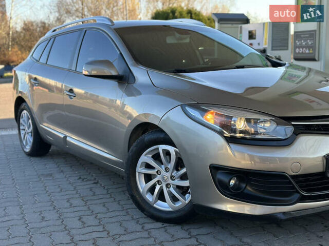 Бежевий Рено Меган, об'ємом двигуна 1.46 л та пробігом 246 тис. км за 6990 $, фото 3 на Automoto.ua