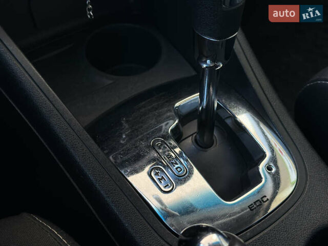 Бежевий Рено Меган, об'ємом двигуна 1.46 л та пробігом 246 тис. км за 6990 $, фото 46 на Automoto.ua