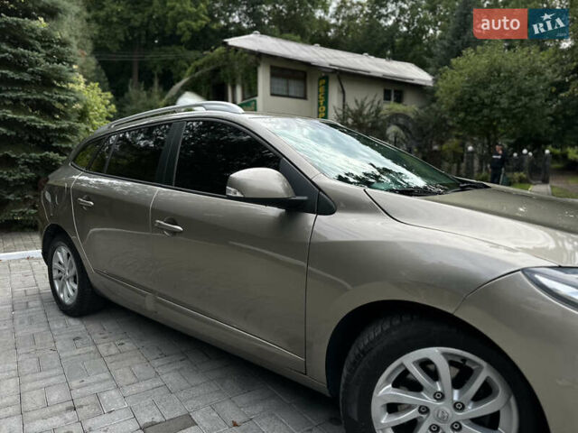 Бежевый Рено Меган, объемом двигателя 1.5 л и пробегом 220 тыс. км за 8350 $, фото 27 на Automoto.ua
