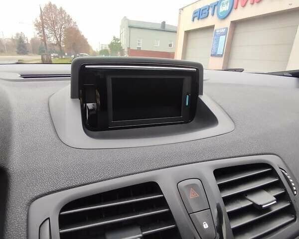 Бежевый Рено Меган, объемом двигателя 1.46 л и пробегом 250 тыс. км за 8500 $, фото 25 на Automoto.ua