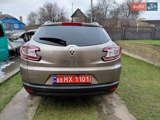 Бежевый Рено Меган, объемом двигателя 1.6 л и пробегом 181 тыс. км за 7300 $, фото 5 на Automoto.ua