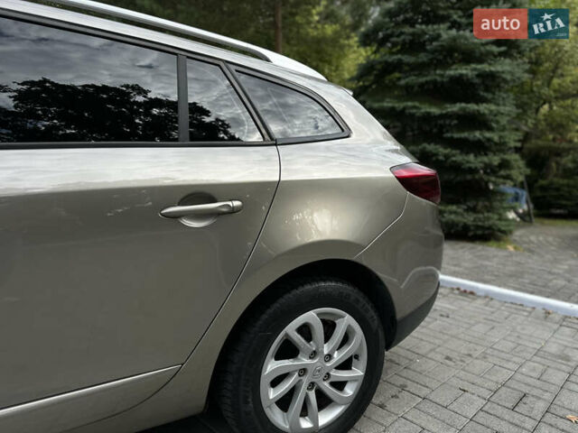 Бежевый Рено Меган, объемом двигателя 1.5 л и пробегом 220 тыс. км за 8350 $, фото 16 на Automoto.ua
