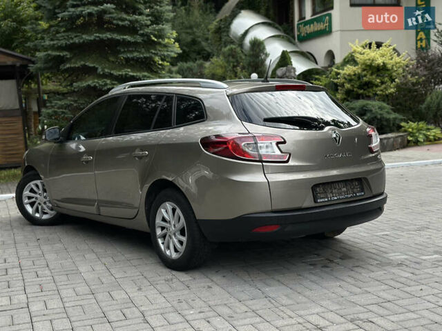 Бежевый Рено Меган, объемом двигателя 1.5 л и пробегом 220 тыс. км за 8350 $, фото 37 на Automoto.ua