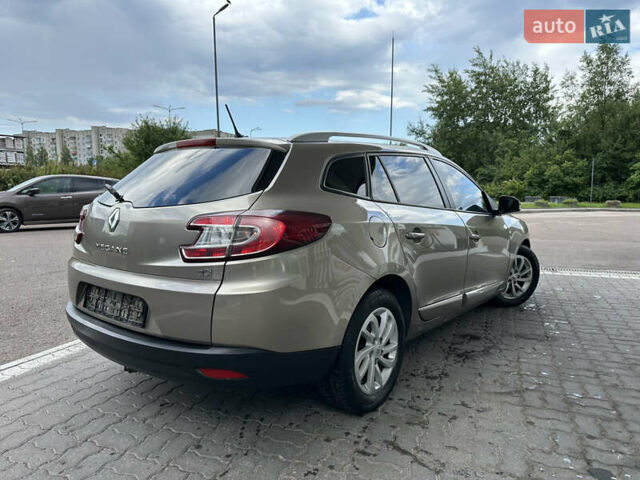 Бежевий Рено Меган, об'ємом двигуна 1.5 л та пробігом 245 тис. км за 7450 $, фото 57 на Automoto.ua