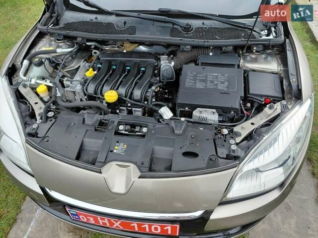 Бежевый Рено Меган, объемом двигателя 1.6 л и пробегом 181 тыс. км за 7300 $, фото 11 на Automoto.ua