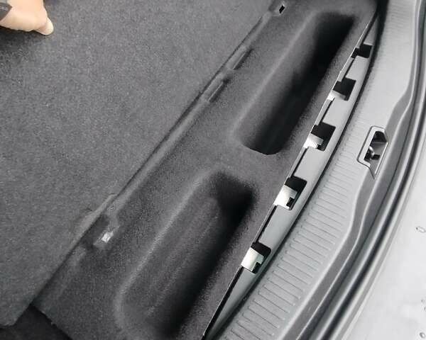 Бежевый Рено Меган, объемом двигателя 1.46 л и пробегом 250 тыс. км за 8500 $, фото 36 на Automoto.ua