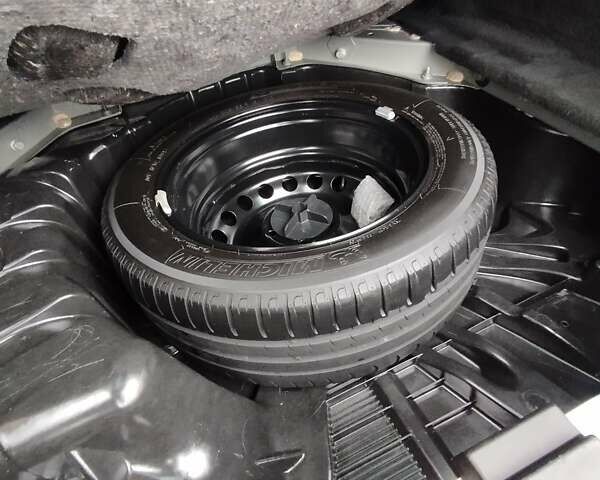 Бежевый Рено Меган, объемом двигателя 1.46 л и пробегом 250 тыс. км за 8500 $, фото 37 на Automoto.ua