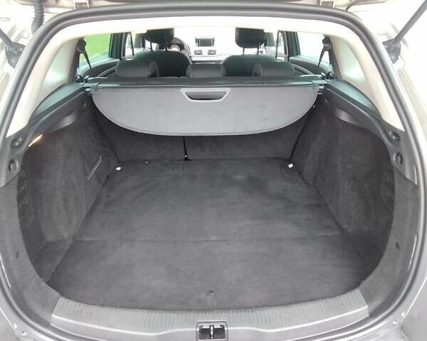 Бежевый Рено Меган, объемом двигателя 1.46 л и пробегом 250 тыс. км за 8500 $, фото 35 на Automoto.ua