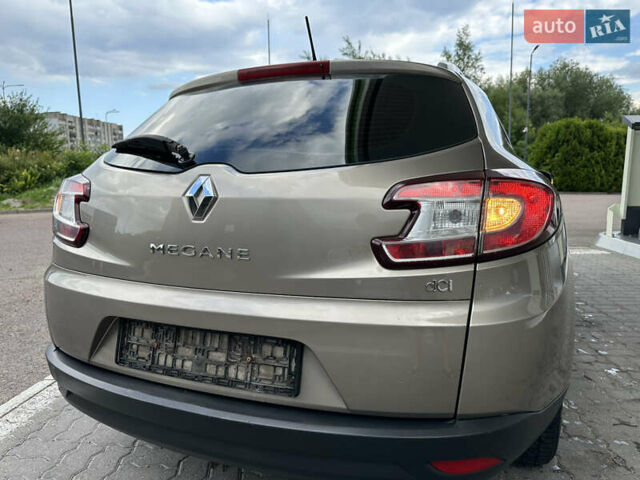 Бежевий Рено Меган, об'ємом двигуна 1.5 л та пробігом 245 тис. км за 7450 $, фото 61 на Automoto.ua