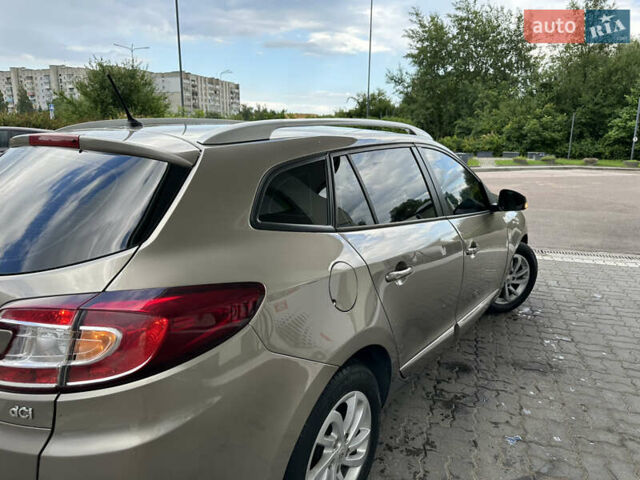 Бежевий Рено Меган, об'ємом двигуна 1.5 л та пробігом 245 тис. км за 7450 $, фото 65 на Automoto.ua