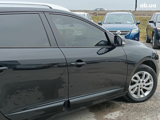 Бежевый Рено Меган, объемом двигателя 2.4 л и пробегом 248 тыс. км за 9540 $, фото 12 на Automoto.ua