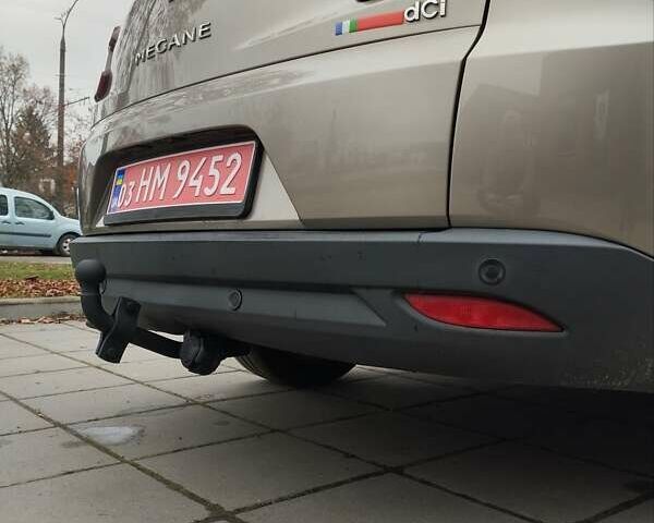 Бежевый Рено Меган, объемом двигателя 1.46 л и пробегом 250 тыс. км за 8500 $, фото 53 на Automoto.ua