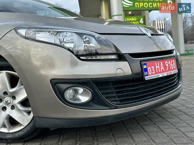 Бежевий Рено Меган, об'ємом двигуна 1.5 л та пробігом 185 тис. км за 7700 $, фото 11 на Automoto.ua