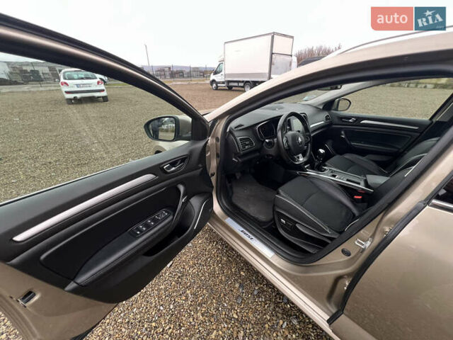 Бежевый Рено Меган, объемом двигателя 1.5 л и пробегом 128 тыс. км за 13500 $, фото 9 на Automoto.ua