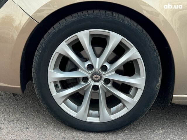 Бежевый Рено Меган, объемом двигателя 1.5 л и пробегом 241 тыс. км за 12890 $, фото 11 на Automoto.ua