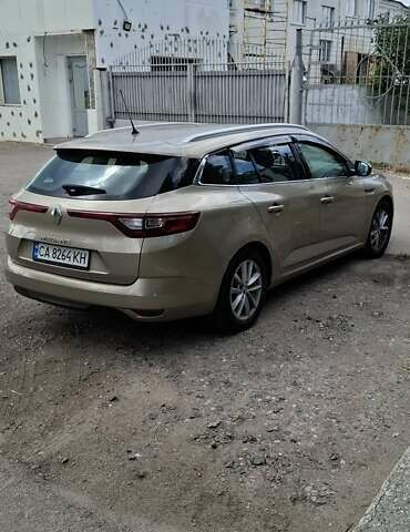 Бежевый Рено Меган, объемом двигателя 1.46 л и пробегом 261 тыс. км за 12500 $, фото 6 на Automoto.ua